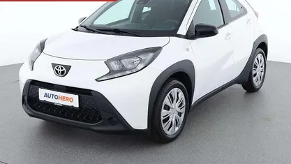 Weiß Gebraucht 2025 Toyota Aygo X Play SUV | € 15.590 (Fairer Preis)