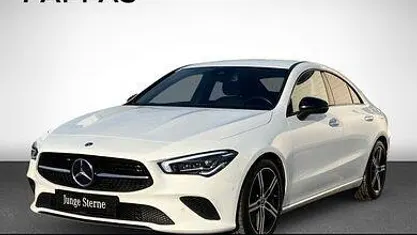 Gebraucht Mercedes CLA200 Progressive 163 PS (119 kW) 2023 Unilack polarweiß Coupé