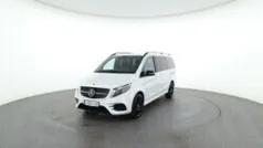 Bergkristallweiß met Gebraucht 2023 Mercedes V300 Night Van / Kleinbus | € 111.588 (Fairer Preis)