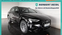 Schwarz Gebraucht 2023 Audi e-tron S-Line SUV | € 44.880 (Fairer Preis)