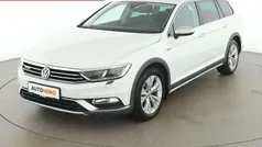 Weiß Gebraucht 2019 VW Passat Alltrack Kombi | € 26.790 (Fairer Preis)