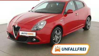 Rot Gebraucht 2017 Alfa Romeo Giulietta Super Kleinwagen | € 11.490 (Fairer Preis)