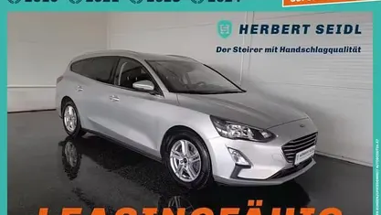 Gebraucht Ford Focus 120 PS (88 kW) 2021 Silber metallic Kombi