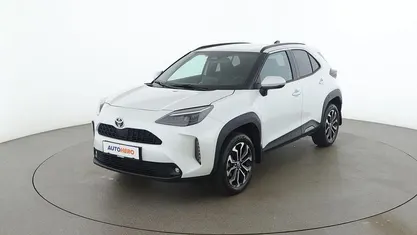 Gebraucht Toyota Yaris Cross Active 131 PS (96 kW) 2025 SUV