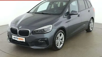 Grau Gebraucht 2021 BMW 218 Gran Tourer Sport Line Van / Kleinbus | € 24.090 (Fairer Preis)