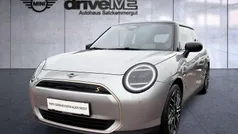 Gebraucht 2024 Mini Cooper SE Kleinwagen | € 34.950 (Fairer Preis)