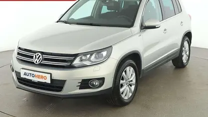 Grau Gebraucht 2016 VW Tiguan LOUNGE SUV | € 18.090 (Superpreis)