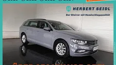 Grau Gebraucht 2023 VW Passat Business Kombi | € 24.480 (Fairer Preis)