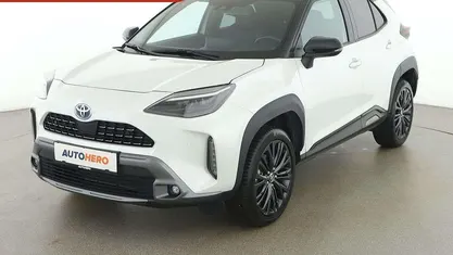 Weiß Gebraucht 2022 Toyota Yaris Cross SUV | € 25.190 (Fairer Preis)