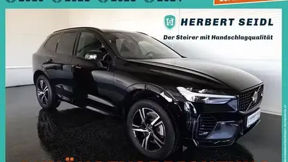 Schwarz metallic Gebraucht 2022 Volvo XC60 R-Design SUV | € 37.880 (Fairer Preis)