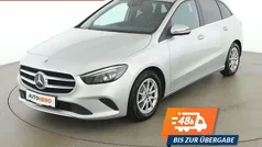 Grau Gebraucht 2019 Mercedes B180 Style Van / Kleinbus | € 18.990 (Superpreis)