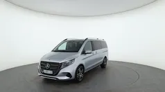 Hightechsilber metal Gebraucht 2024 Mercedes V250 Avantgarde Van / Kleinbus | € 79.990 (Fairer Preis)