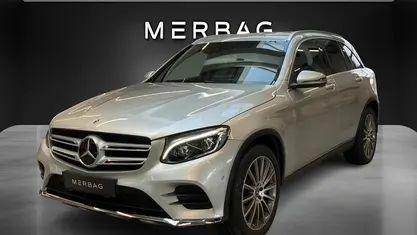Iridiumsilber metallic Gebraucht 2018 Mercedes GLC250 AMG line SUV | € 34.990 (Fairer Preis)