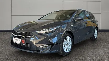 Neu Kia Ceed Sportswagon Silver 101 PS (74 kW) 2025 Grau Kombi