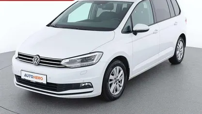 Weiß Gebraucht 2020 VW Touran Comfortline Van / Kleinbus | € 25.090 (Fairer Preis)