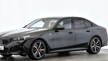 Schwarz Gebraucht 2024 BMW 520 Efficient Dynamics Limousine | € 63.900 (Fairer Preis)