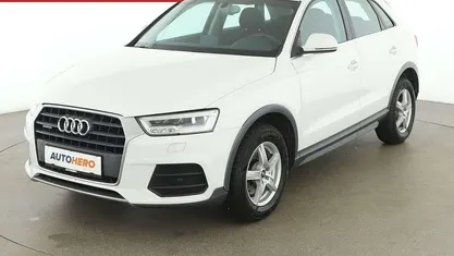Weiß Gebraucht 2015 Audi Q3 Design SUV | € 19.190 (Guter Preis)