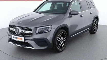Grau Gebraucht 2022 Mercedes GLB220 AMG line SUV | € 39.790 (Fairer Preis)