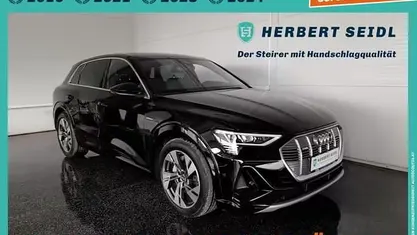 Brillantschwarz Gebraucht 2022 Audi e-tron S-Line SUV | € 33.880 (Guter Preis)