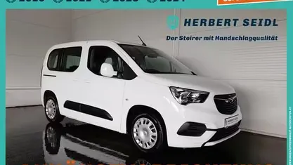 Gebraucht Opel Combo Life 102 PS (75 kW) 2020 Weiß Van / Kleinbus