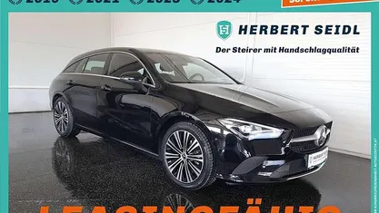 Schwarz Gebraucht 2021 Mercedes CLA200 Shooting Brake Kombi | € 28.880 (Fairer Preis)