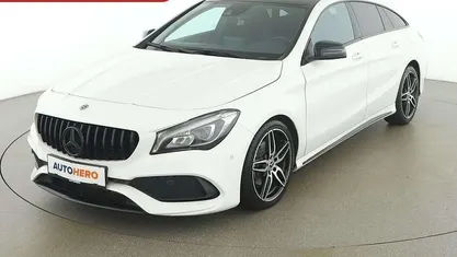 Weiß Gebraucht 2018 Mercedes CLA200 Shooting Brake AMG line Kombi | € 23.190 (Fairer Preis)