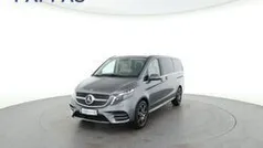 Selenitgrau metallic Gebraucht 2023 Mercedes V300 Avantgarde Van / Kleinbus | € 85.990 (Superpreis)