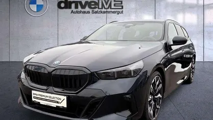 Gebraucht 2024 BMW 530e Comfort Edition Kombi | € 62.900 (Fairer Preis)