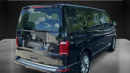 Schwarz Gebraucht 2017 VW Multivan Highline Van | € 46.388 (Fairer Preis)