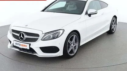 Weiß Gebraucht 2016 Mercedes C200 AMG line Coupé | € 20.290 (Superpreis)