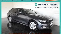 Grau Gebraucht 2022 BMW 330e Advantage Kombi | € 30.980 (Superpreis)