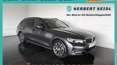 Grau Gebraucht 2021 BMW 330e Sport Line Kombi | € 31.880 (Fairer Preis)