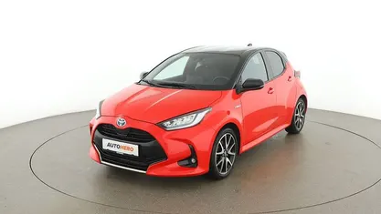 Rot Gebraucht 2021 Toyota Yaris Hybrid Edition Limousine | € 18.490 (Fairer Preis)