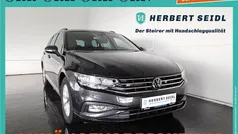 Grau Gebraucht 2022 VW Passat Business Kombi | € 21.980 (Fairer Preis)