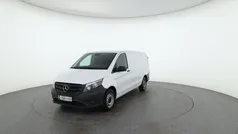 Arktikweiß Gebraucht 2022 Mercedes Vito Van / Kleinbus | € 27.990 (Guter Preis)