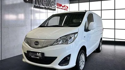 Weiß Gebraucht 2025 BYD ETP3 Van | € 17.900