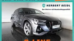 Grau Gebraucht 2023 Audi e-tron S-Line SUV | € 55.480 (Fairer Preis)