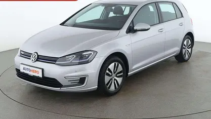 Gebraucht VW e-Golf 100 kW (136 PS) 2019 Silber Kleinwagen