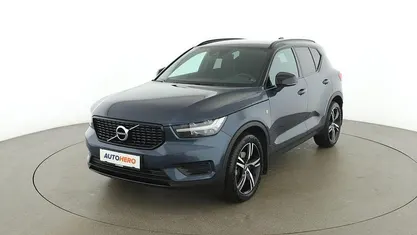 Blau Gebraucht 2022 Volvo XC40 R-Design SUV | € 29.390 (Guter Preis)