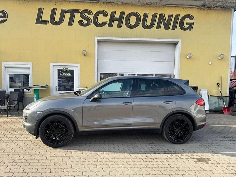 Gebraucht Porsche Cayenne Platinum Edition 245 PS (180 kW) 2014 Grau SUV