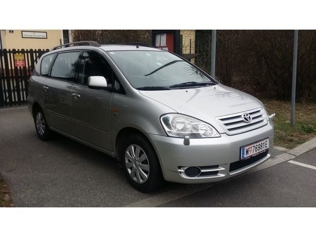 Verkauft Toyota Avensis Van 7 Sitzer Gebraucht 2002 197 000 Km In Wien