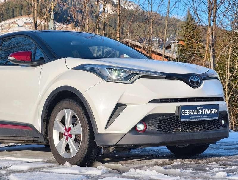 Gebraucht Toyota C-HR 116 PS (85 kW) 2017 Weiß SUV