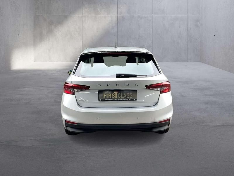 Neu Skoda Fabia Essence 80 PS (58 kW) 2025 Silber  metallic Kleinwagen