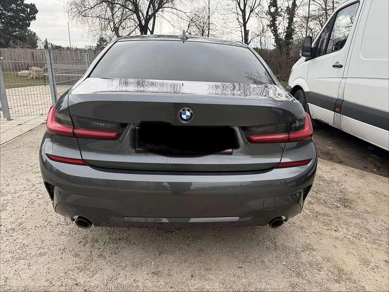 Gebraucht BMW 330 184 PS (135 kW) 2021 Limousine