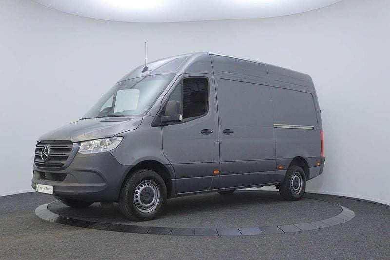 Grau Gebraucht 2024 Mercedes Sprinter Van | € 54.737 (Guter Preis) - Bild 1/4