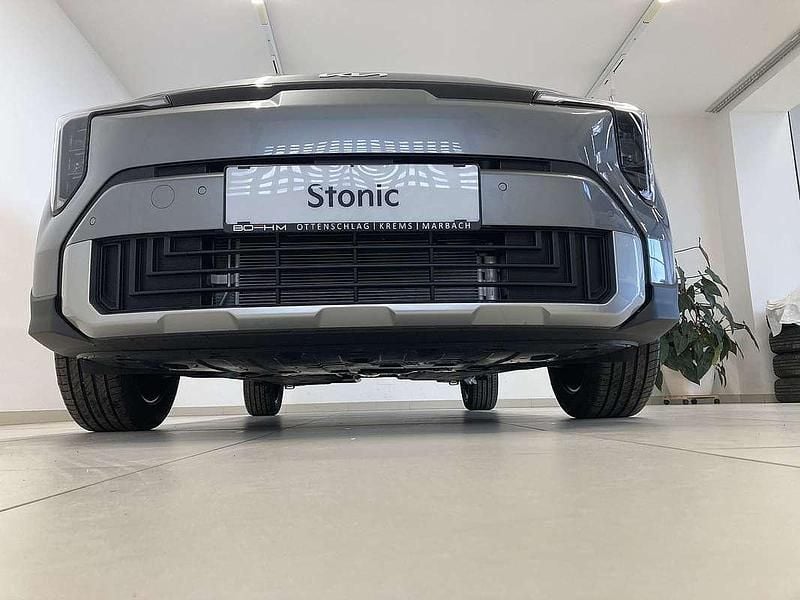 Gebraucht Kia Stonic Silver 101 PS (74 kW) 2025 Grau SUV