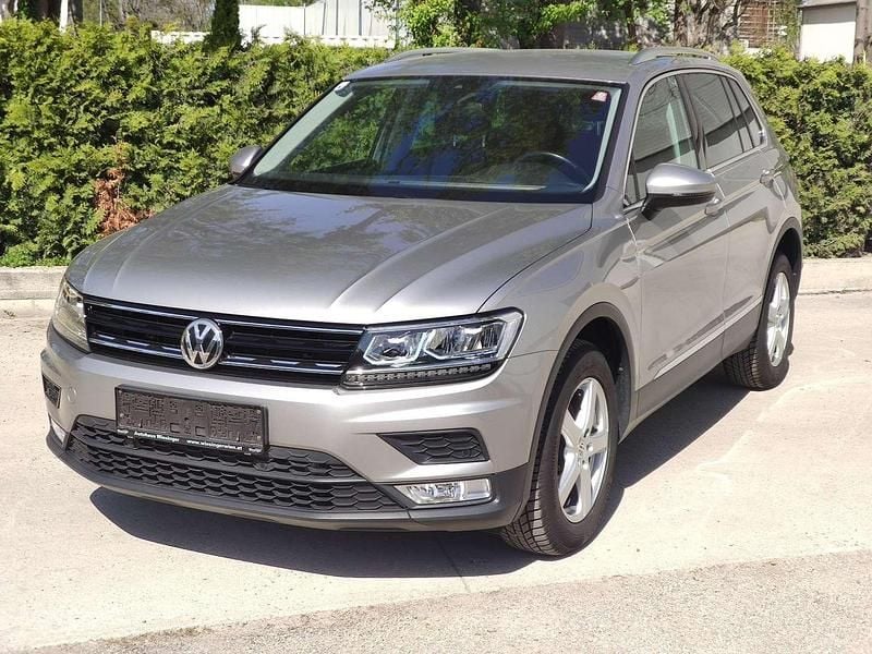 Silber Gebraucht 2016 VW Tiguan SUV | € 21.990 (Superpreis) - Bild 1/4