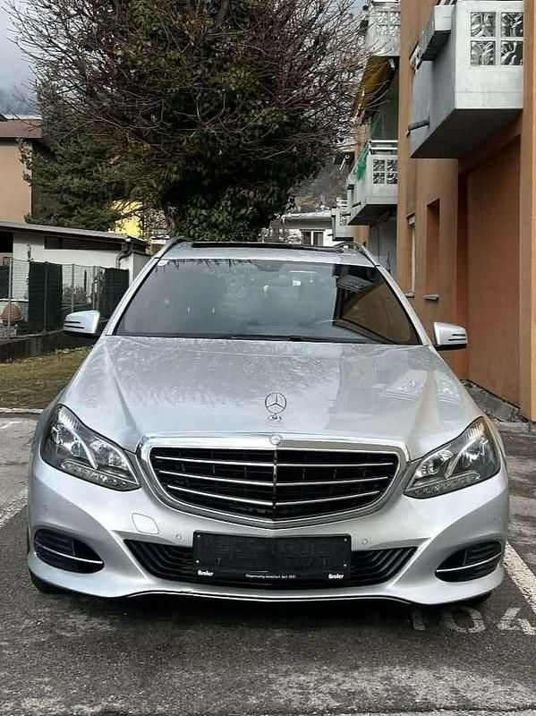 Gebraucht Mercedes E220 Edition 170 PS (125 kW) 2014 Grau Kombi
