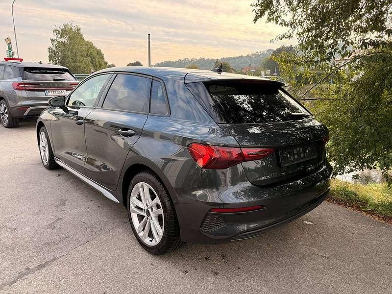 Gebraucht Audi A3 Ambiente 116 PS (85 kW) 2024 Hellgrau  metallic Limousine