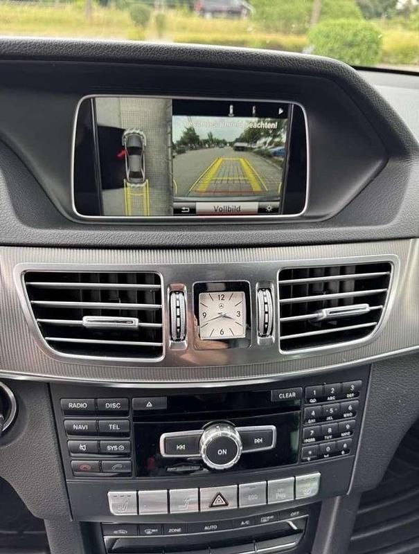 Gebraucht Mercedes E220 170 PS (125 kW) 2013 Grau Limousine